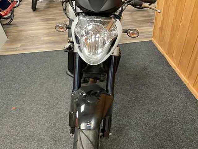 Hyosung tour gt 650 motorfiets - afbeelding 7 van  16