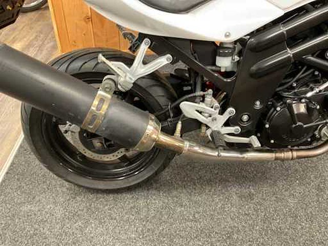 Hyosung tour gt 650 motorfiets - afbeelding 1 van  12