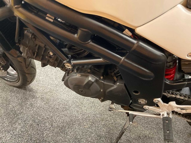 Hyosung tour gt 650 motorfiets - afbeelding 3 van  12