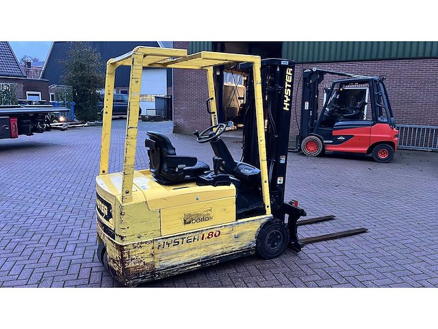 Hyster - 2001 - j1.80xmt - vorkheftruck - afbeelding 1 van  7