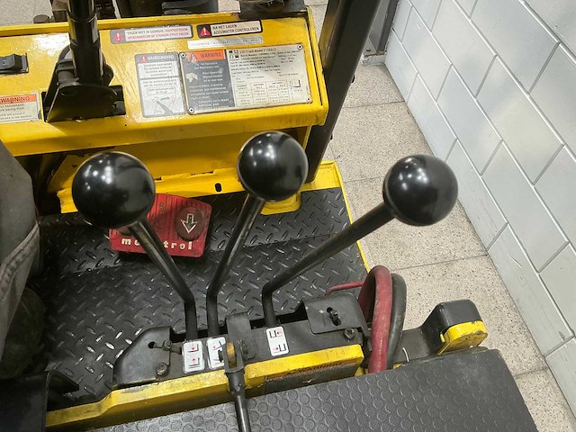 Hyster - 2002 - e 5.50 xl - vorkheftruck - afbeelding 2 van  17