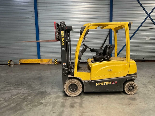 Hyster - 2.5 - vorkheftruck - afbeelding 26 van  28