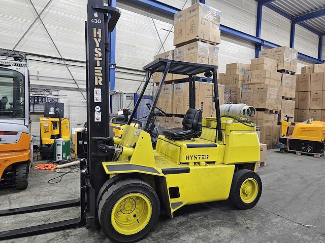Hyster - 3.50xl - lpg - vorkheftruck - afbeelding 2 van  4