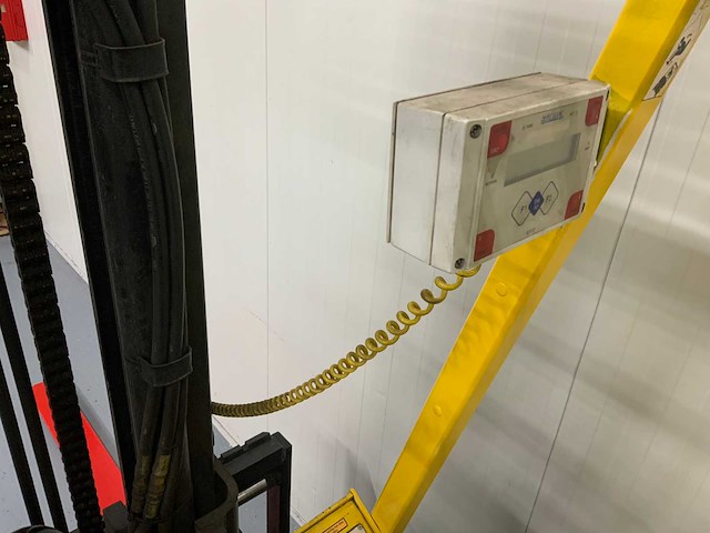 Hyster - e4.50xls - vorkheftruck, acculader, side shift met weegschaal - afbeelding 8 van  24