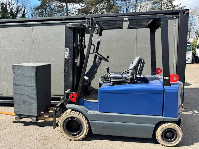 Hyster - j3.00xm-861 - vorkheftruck elektrisch - 2001 - afbeelding 1 van  11