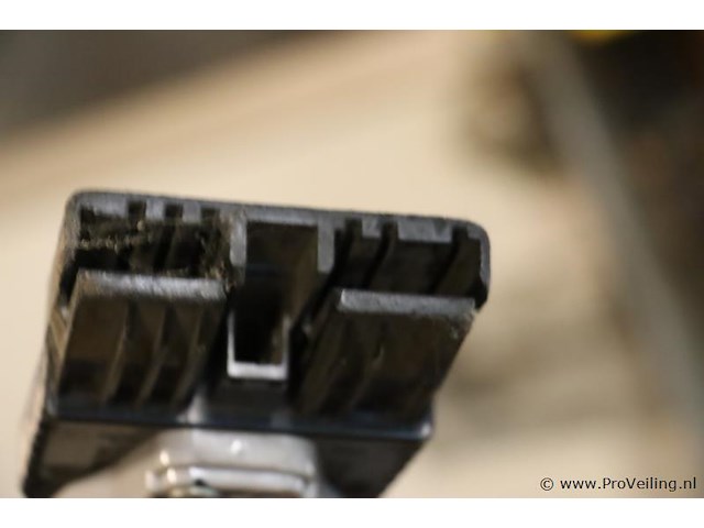 Hyster elektrische heftruck - afbeelding 13 van  21