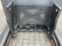 Hyster r2.ohd reach truck - afbeelding 23 van  36