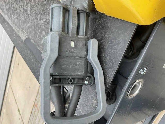 Hyster r2.ohd reach truck - afbeelding 18 van  36