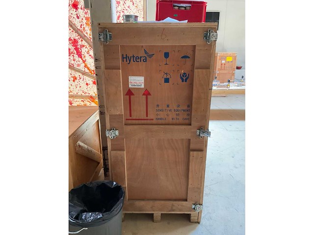 Hytera houten transportkist met scherm - afbeelding 3 van  5