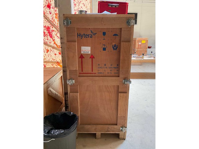 Hytera houten transportkist met scherm - afbeelding 5 van  5