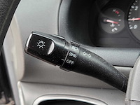 Hyundai - 2004 - santa fe - 2.0i-16v dyn. motion - 31-pr-lv - afbeelding 2 van  22