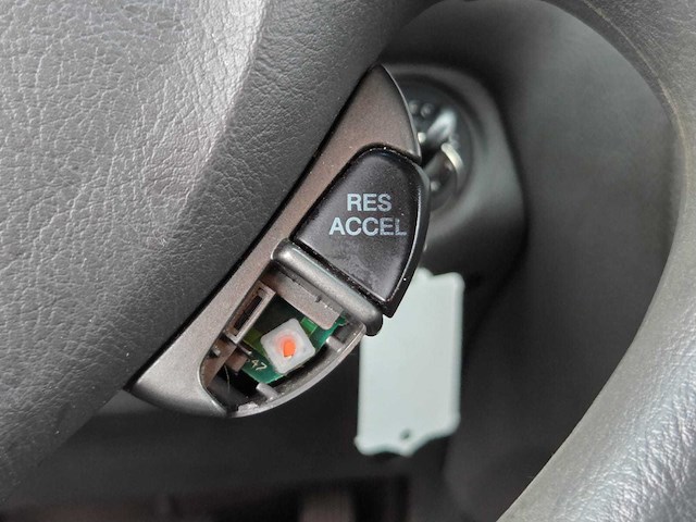 Hyundai - 2004 - santa fe - 2.0i-16v dyn. motion - 31-pr-lv - afbeelding 3 van  22