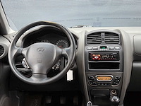 Hyundai - 2004 - santa fe - 2.0i-16v dyn. motion - 31-pr-lv - afbeelding 4 van  22