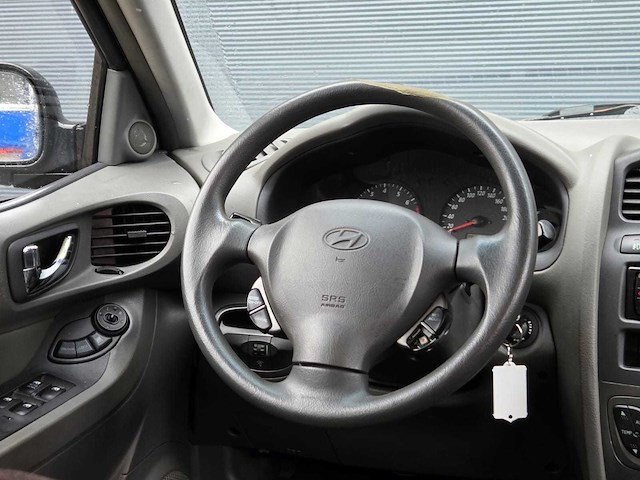 Hyundai - 2004 - santa fe - 2.0i-16v dyn. motion - 31-pr-lv - afbeelding 8 van  22