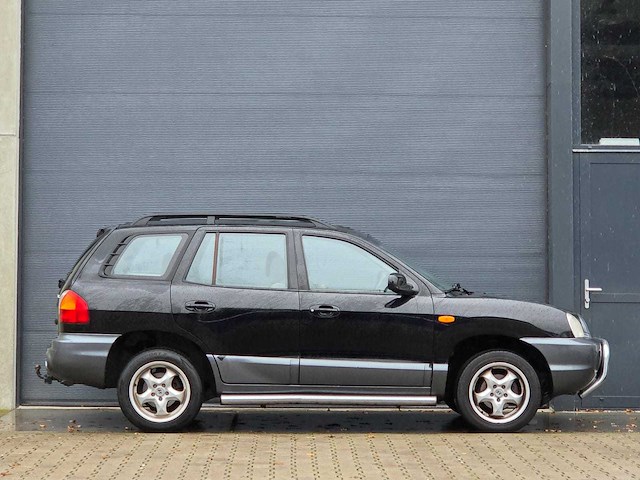 Hyundai - 2004 - santa fe - 2.0i-16v dyn. motion - 31-pr-lv - afbeelding 17 van  22