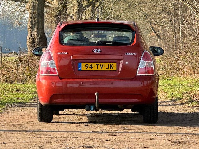 Hyundai - 2007 - accent - 1.4i first ed. - 94-tv-jk - afbeelding 13 van  16