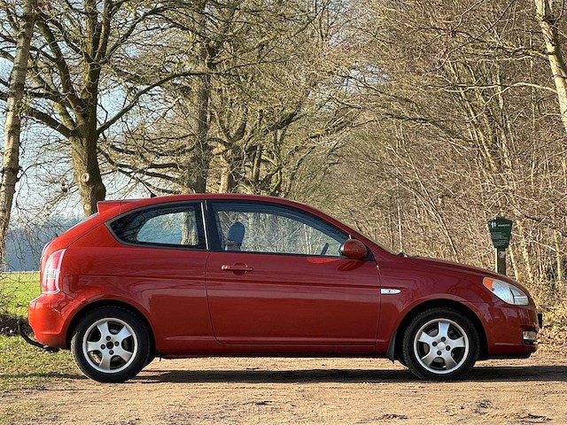 Hyundai - 2007 - accent - 1.4i first ed. - 94-tv-jk - afbeelding 10 van  15