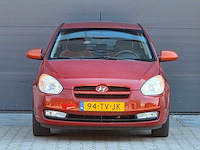 Hyundai - 2007 - accent - 1.4i first ed. - personenauto - 94-tv-jk - afbeelding 15 van  21