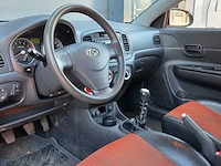 Hyundai - 2007 - accent - 1.4i first ed. - personenauto - 94-tv-jk - afbeelding 2 van  21
