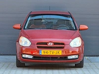 Hyundai - 2007 - accent - 1.4i first ed. - personenauto - 94-tv-jk - afbeelding 15 van  21