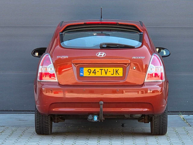 Hyundai - 2007 - accent - 1.4i first ed. - personenauto - 94-tv-jk - afbeelding 19 van  21