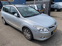 Hyundai - 2008 - i30 cw - 1.6i style - 37-grv-5 - afbeelding 4 van  8