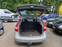 Hyundai - 2008 - i30 cw - 1.6i style - 37-grv-5 - afbeelding 7 van  8