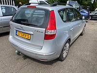 Hyundai - 2008 - i30 cw - 1.6i style - 37-grv-5 - afbeelding 19 van  21