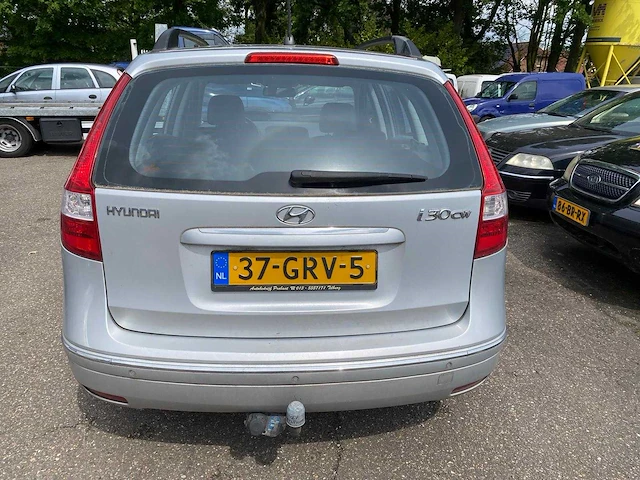 Hyundai - 2008 - i30 cw - 1.6i style - 37-grv-5 - afbeelding 22 van  25