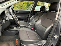 Hyundai - 2008 - i30 cw - 1.6i style - 73-gjp-5 - afbeelding 14 van  17