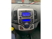 Hyundai - 2008 - i30 cw - 1.6i style - 73-gjp-5 - afbeelding 3 van  17