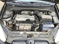 Hyundai - 2009 - accent - personenauto - afbeelding 2 van  22