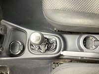 Hyundai - 2009 - accent - personenauto - afbeelding 11 van  22