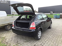 Hyundai - 2009 - accent - personenauto - afbeelding 19 van  22