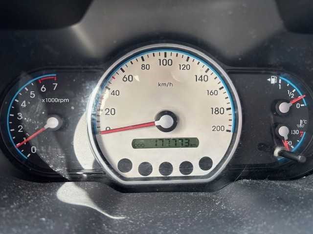 Hyundai - 2010 - i10 - 1.1 active, 61-ngg-1 - afbeelding 14 van  17