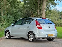 Hyundai - 2010 - i30 - 1.4i blue dynamic - 90-nfs-6 - personenauto - afbeelding 7 van  14