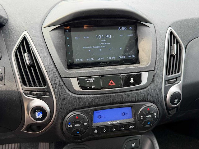 Hyundai - 2010 - ix35 - 2.0i i-catcher - personenauto - afbeelding 5 van  31