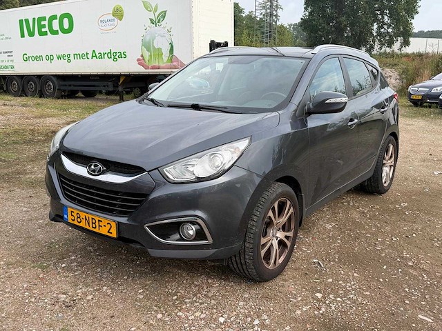 Hyundai - 2010 - ix35 - 2.0i i-catcher - personenauto - afbeelding 1 van  31