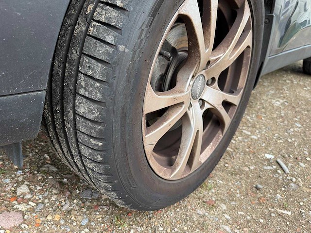 Hyundai - 2010 - ix35 - 2.0i i-catcher - personenauto - afbeelding 25 van  31