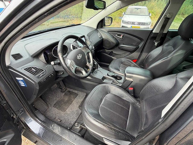 Hyundai - 2010 - ix35 - 2.0i i-catcher - personenauto - afbeelding 30 van  31