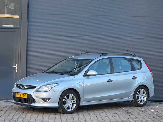 Hyundai - 2011 - i30 cw - 1.4i i-drive cool - 35-rfs-5 - afbeelding 1 van  23
