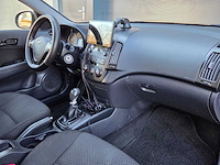 Hyundai - 2011 - i30 cw - 1.4i i-drive cool - 35-rfs-5 - afbeelding 15 van  23