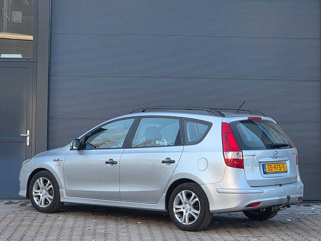 Hyundai - 2011 - i30 cw - 1.4i i-drive cool - 35-rfs-5 - afbeelding 21 van  23