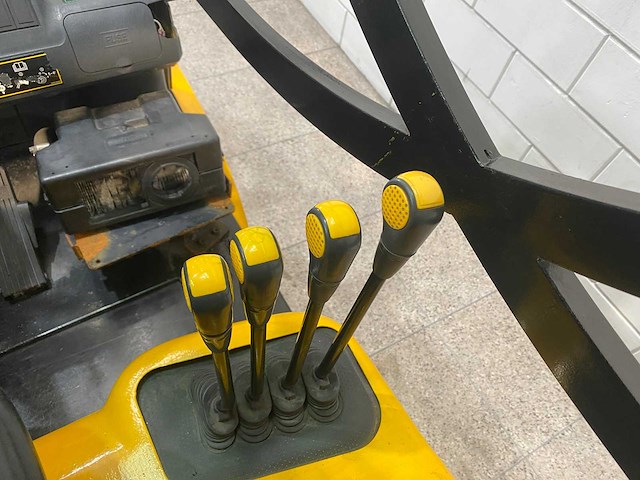 Hyundai - 2012 - 25l-7a - vorkheftruck - afbeelding 4 van  11