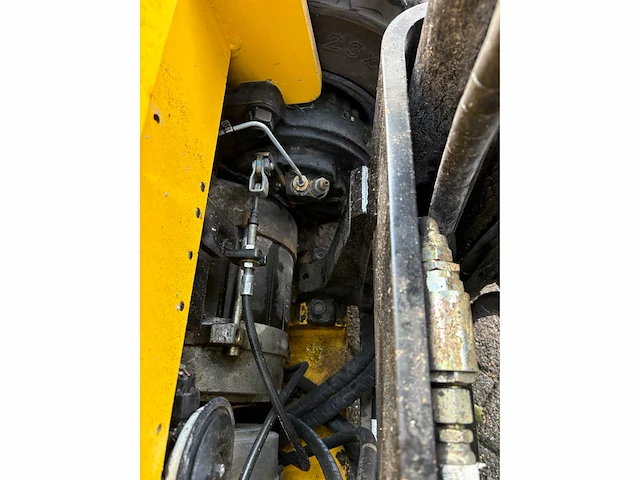 Hyundai - 2012 - 30bha-7 - heftruck - afbeelding 2 van  25