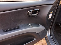 Hyundai - 2013 - i10 - 1.0 i-drive cool - personenauto - afbeelding 12 van  16