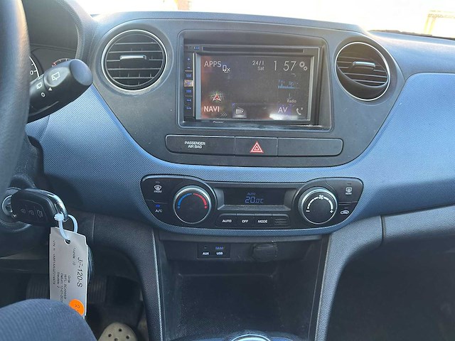 Hyundai - 2016 - i10 - 1.0i i-motion comf. - personenauto - afbeelding 7 van  17