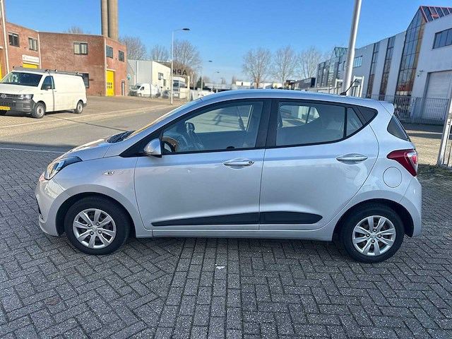 Hyundai - 2016 - i10 - 1.0i i-motion comf. - personenauto - afbeelding 10 van  17
