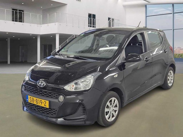 Hyundai - 2018 - i10 - 1.0i comfort - personenauto - afbeelding 1 van  15