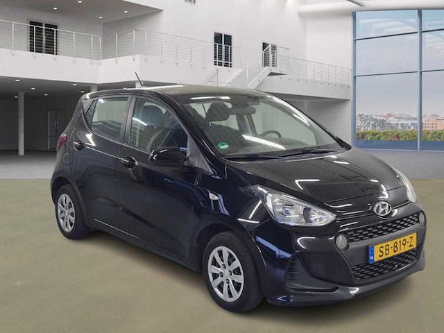 Hyundai - 2018 - i10 - 1.0i comfort - personenauto - afbeelding 10 van  15